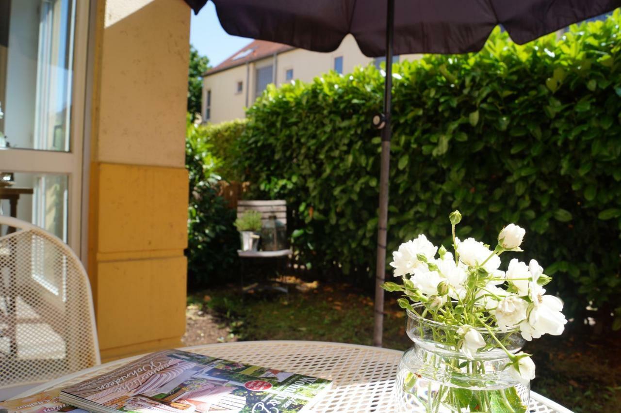 Liebevoll Eingerichtete Ferienwohnung Am Rande Von Berlin Blankenfelde-Mahlow Buitenkant foto